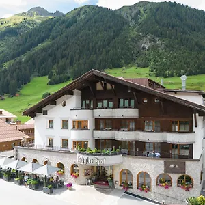 Szálloda Alpenhotel Ischglerhof
